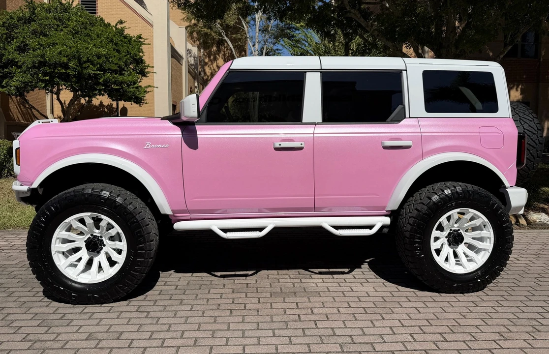 2025 Ford Bronco 6th Gen - Image 2 of 21