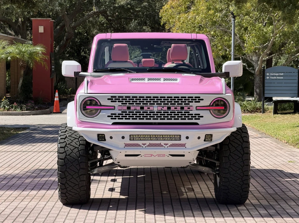 2025 Ford Bronco 6th Gen - Image 18 of 21