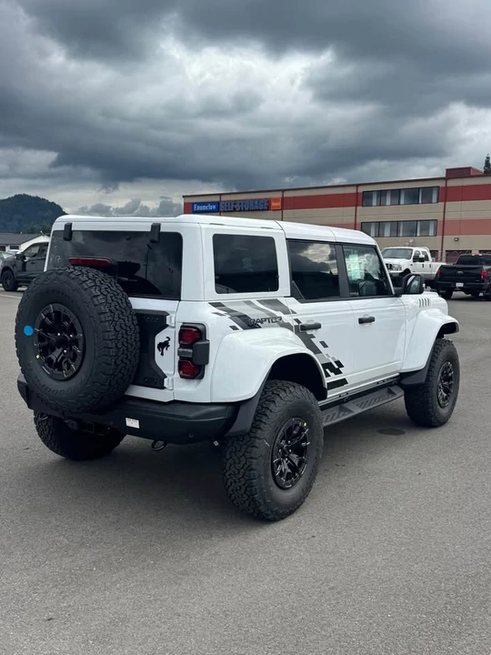 2025 Ford Bronco Raptor 6th Gen - Image 4 of 15