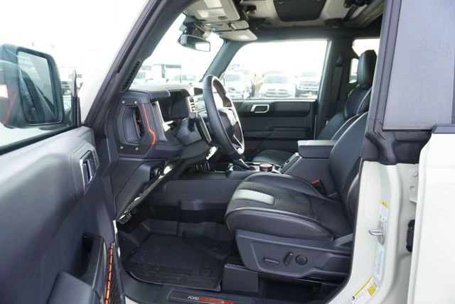 2025 Ford Bronco Raptor 6th Gen - Image 18 of 21