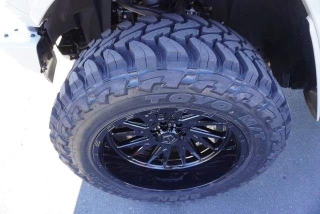 2025 Ford Bronco Raptor 6th Gen - Image 16 of 21
