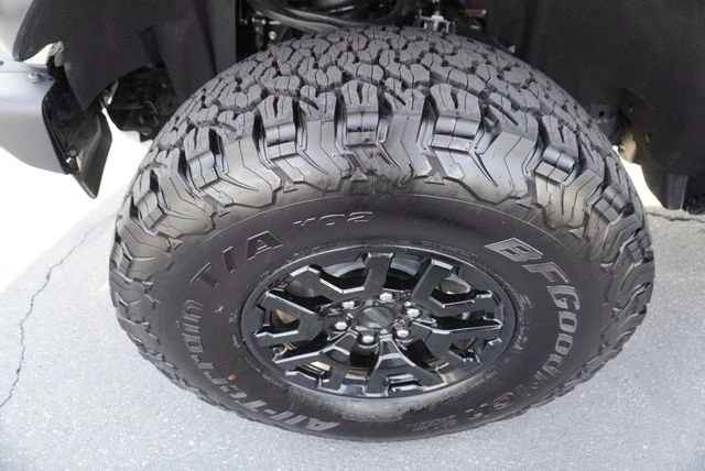 2025 Ford Bronco Raptor 6th Gen - Image 16 of 21