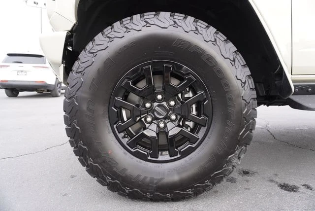 2025 Ford Bronco Raptor 6th Gen - Image 14 of 21