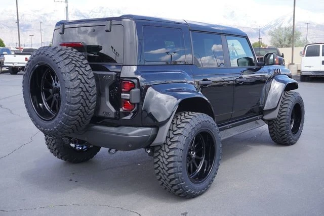 2025 Ford Bronco Raptor 6th Gen - Image 12 of 31
