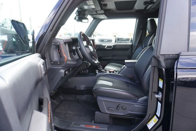 2025 Ford Bronco Raptor 6th Gen - Image 18 of 31