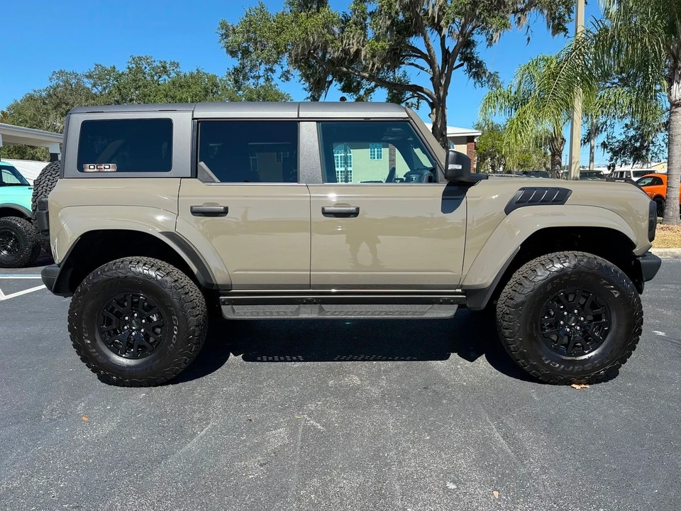 2025 Ford Bronco Raptor 6th Gen - Image 5 of 12