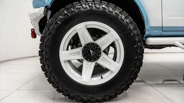2025 Ford Bronco 6th Gen - Image 17 of 21