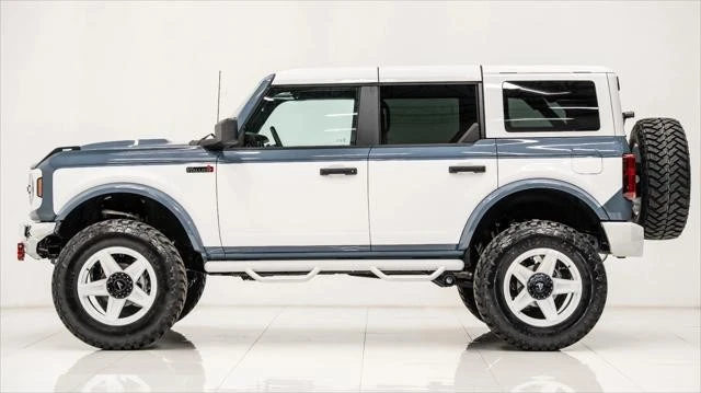 2025 Ford Bronco 6th Gen - Image 9 of 15