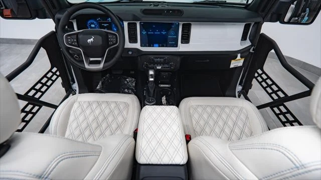2025 Ford Bronco 6th Gen - Image 2 of 21