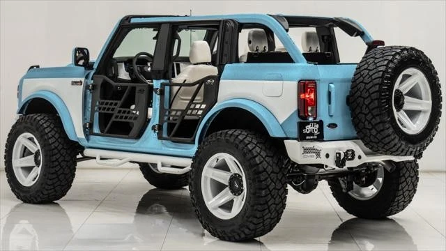 2025 Ford Bronco 6th Gen - Image 14 of 21