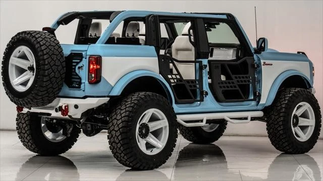 2025 Ford Bronco 6th Gen - Image 13 of 21
