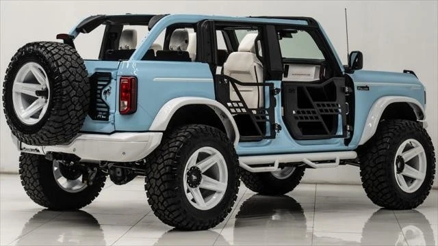 2025 Ford Bronco 6th Gen - Image 15 of 21