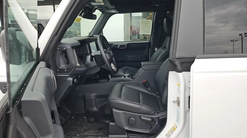 2025 Ford Bronco 6th Gen - Image 6 of 14