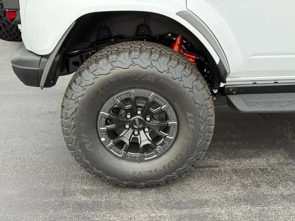 2025 Ford Bronco Raptor 6th Gen - Image 8 of 10
