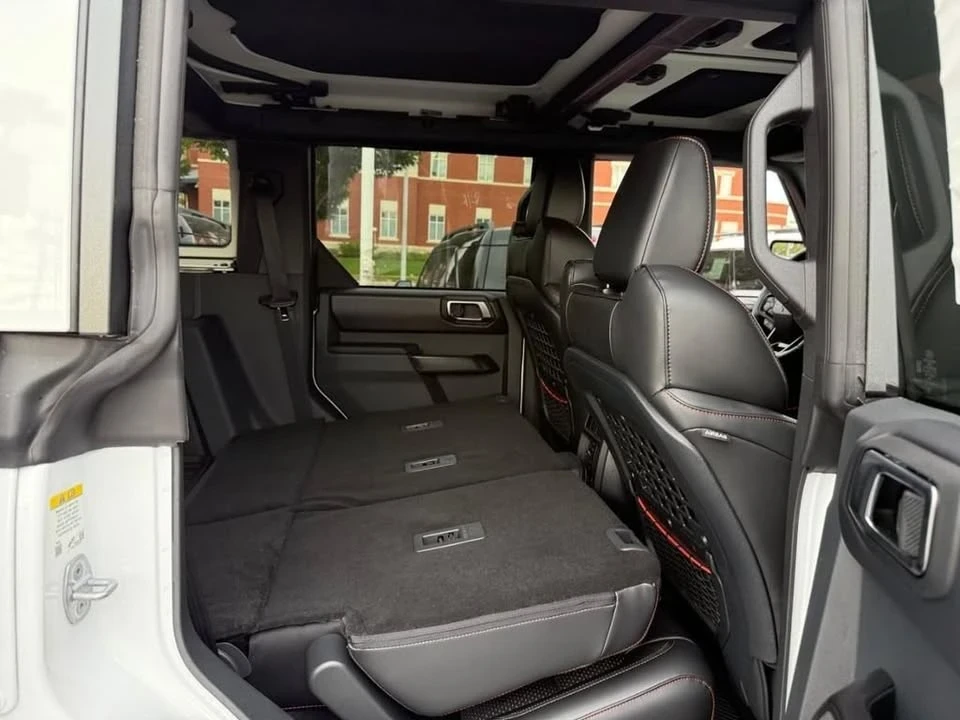 2025 Ford Bronco Raptor 6th Gen - Image 9 of 10
