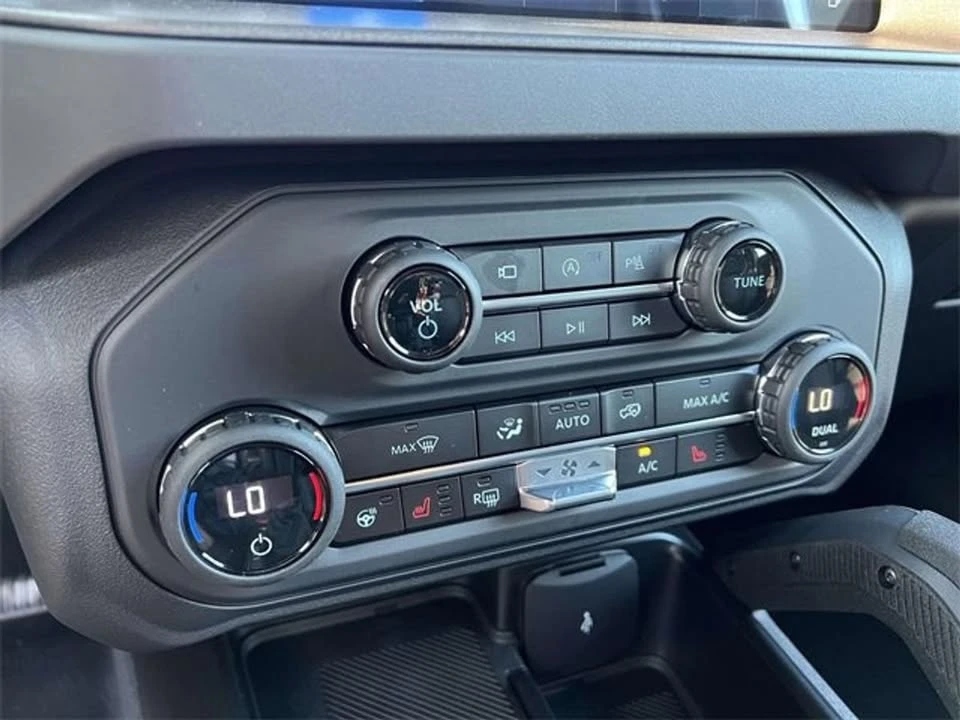 2025 Ford Bronco Raptor 6th Gen - Image 15 of 20