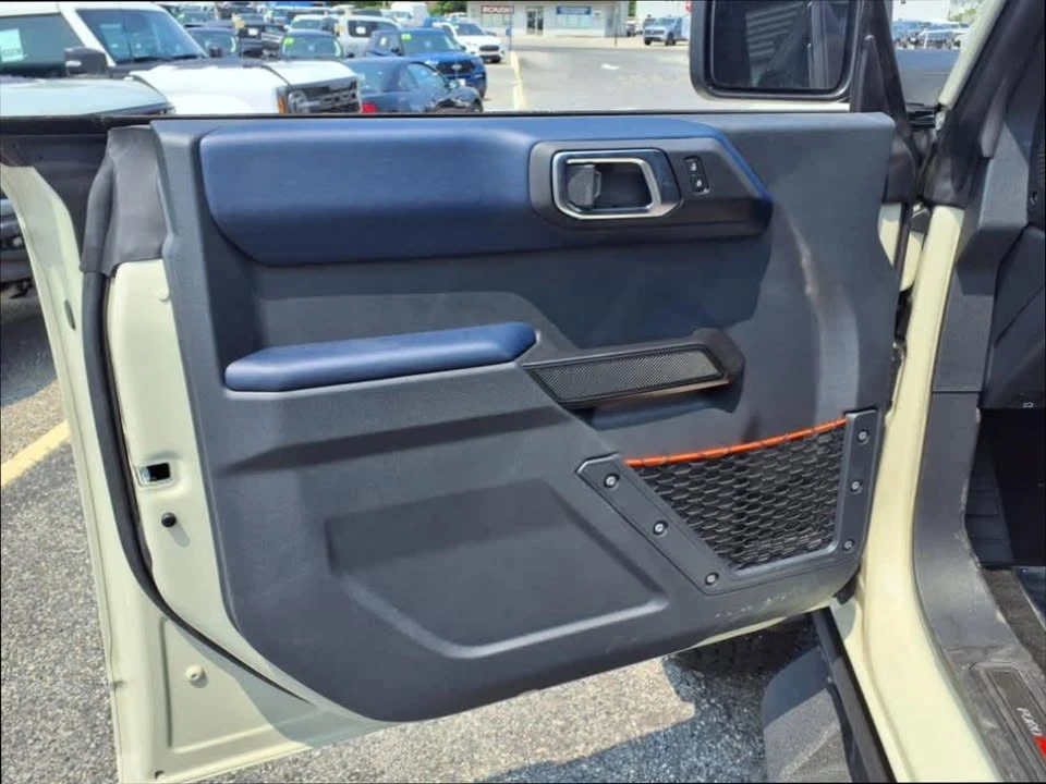 2025 Ford Bronco Raptor 6th Gen - Image 8 of 15