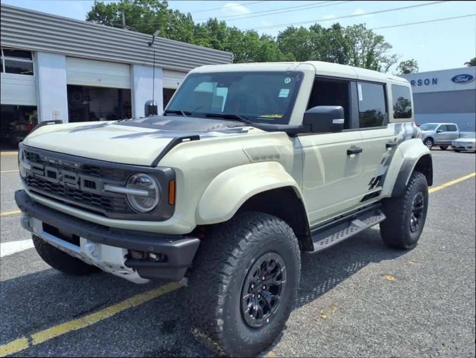 2025 Ford Bronco Raptor 6th Gen - Image 4 of 15