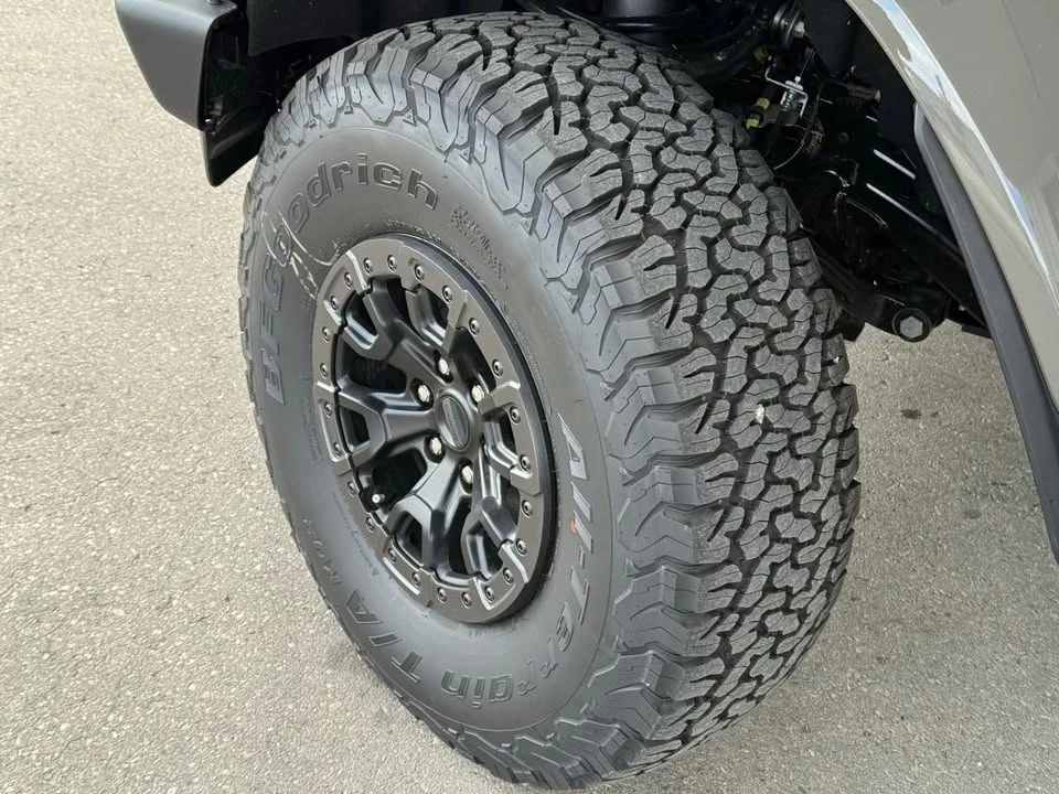 2025 Ford Bronco Raptor 6th Gen - Image 15 of 20