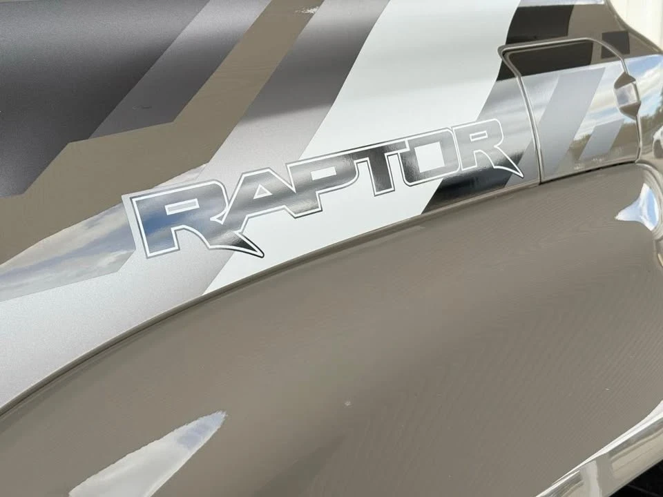 2025 Ford Bronco Raptor 6th Gen - Image 10 of 20