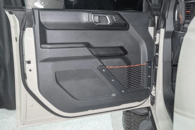 2025 Ford Bronco Raptor 6th Gen - Image 9 of 21
