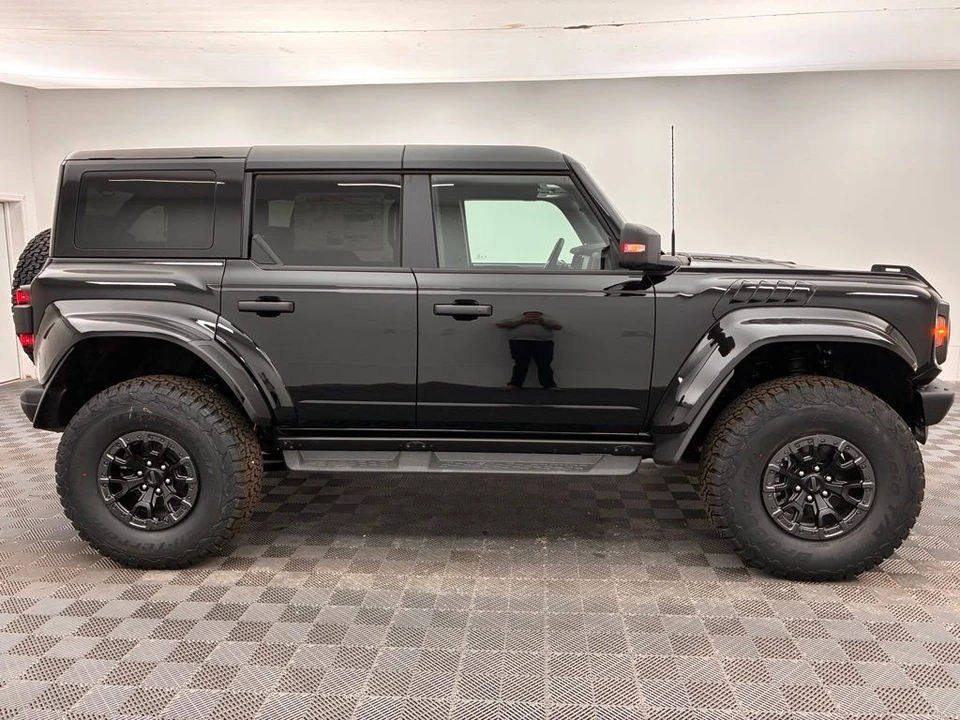 2025 Ford Bronco Raptor 6th Gen - Image 6 of 12