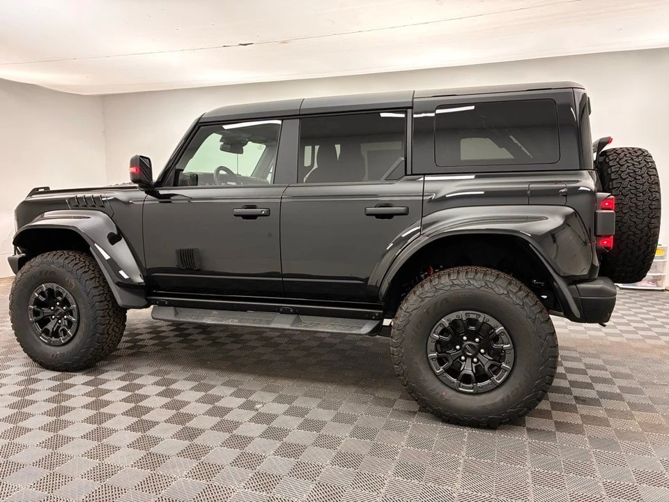 2025 Ford Bronco Raptor 6th Gen - Image 11 of 12