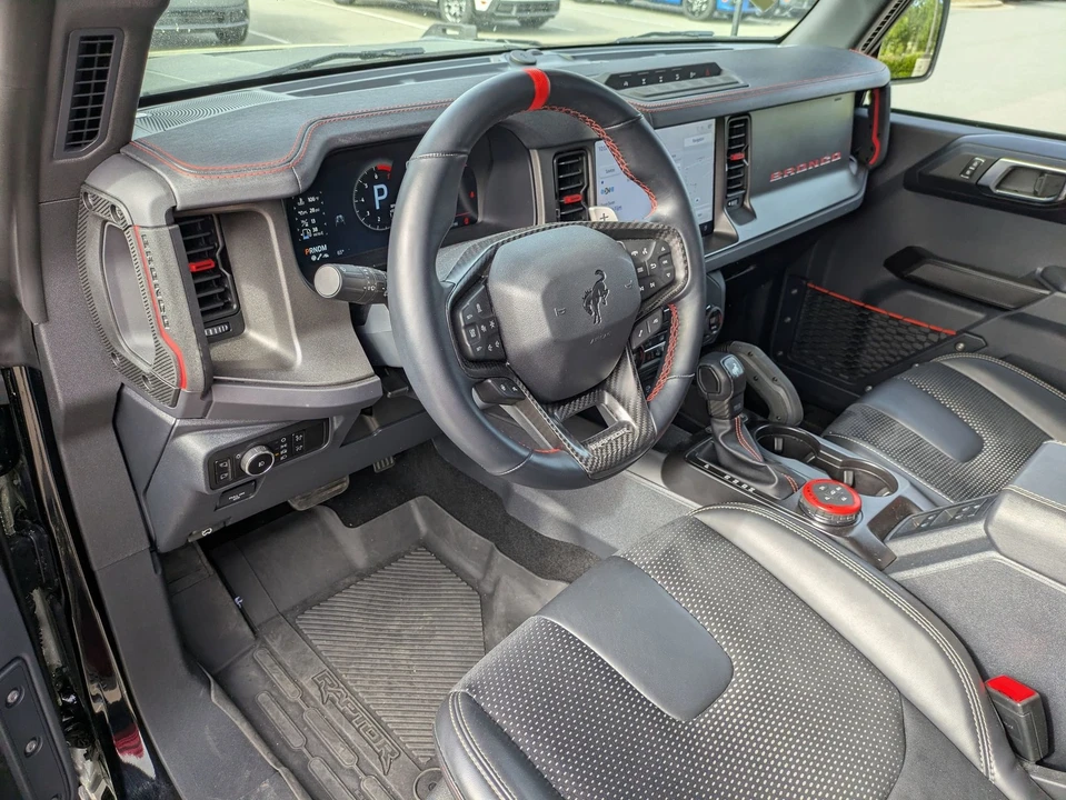 2025 Ford Bronco Raptor 6th Gen - Image 14 of 31