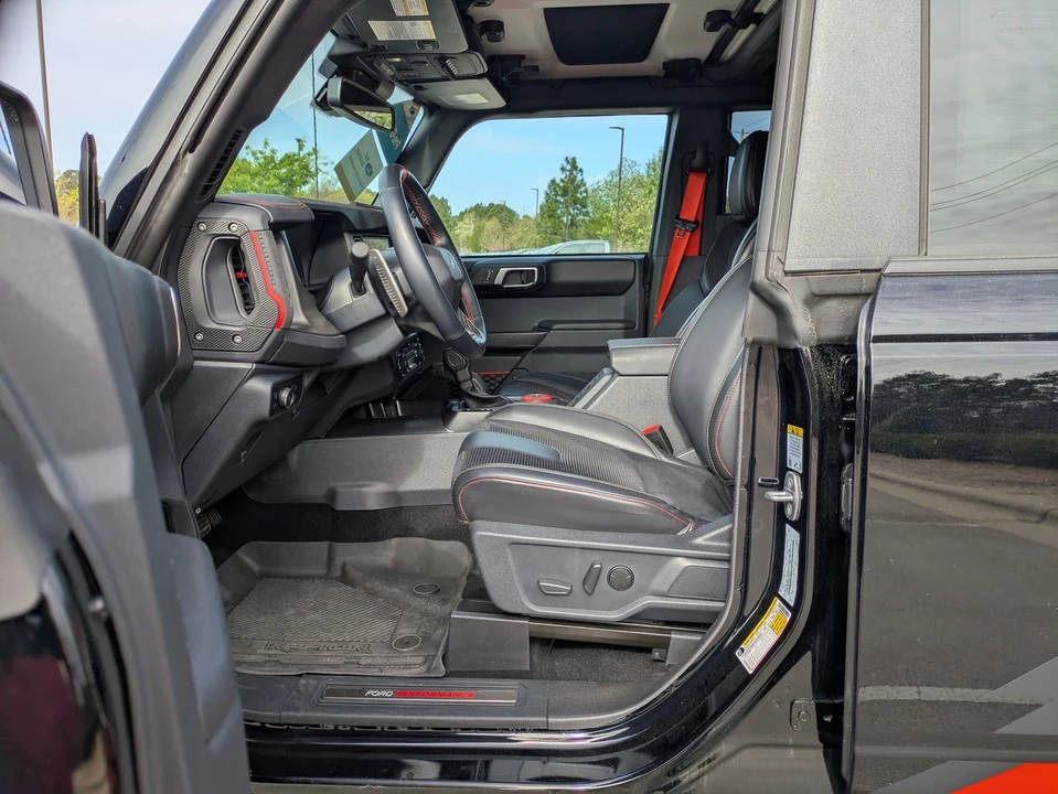 2025 Ford Bronco Raptor 6th Gen - Image 12 of 31