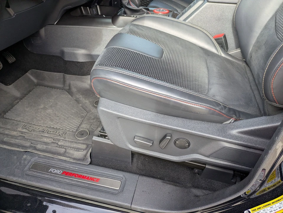 2025 Ford Bronco Raptor 6th Gen - Image 13 of 31
