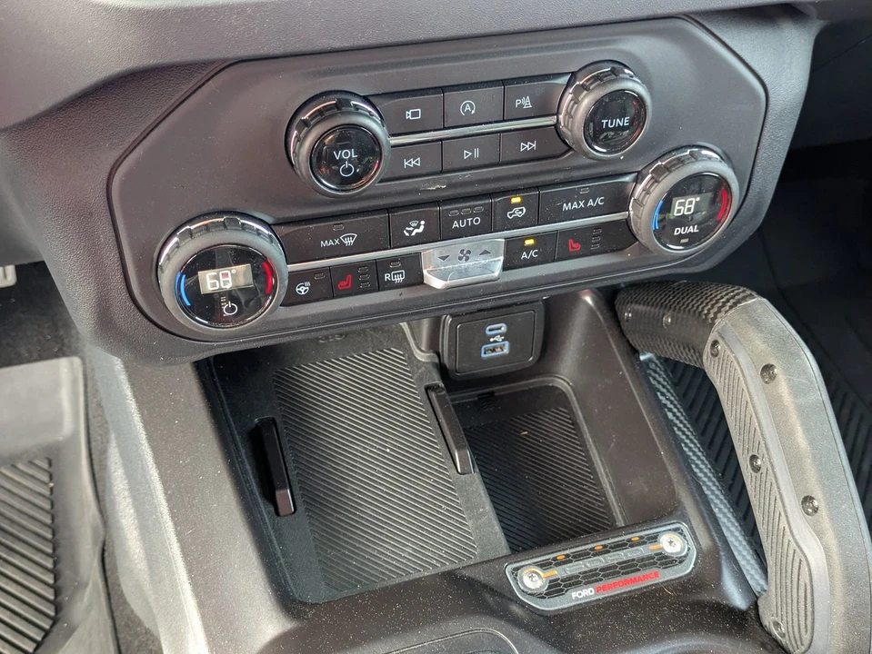 2025 Ford Bronco Raptor 6th Gen - Image 24 of 31
