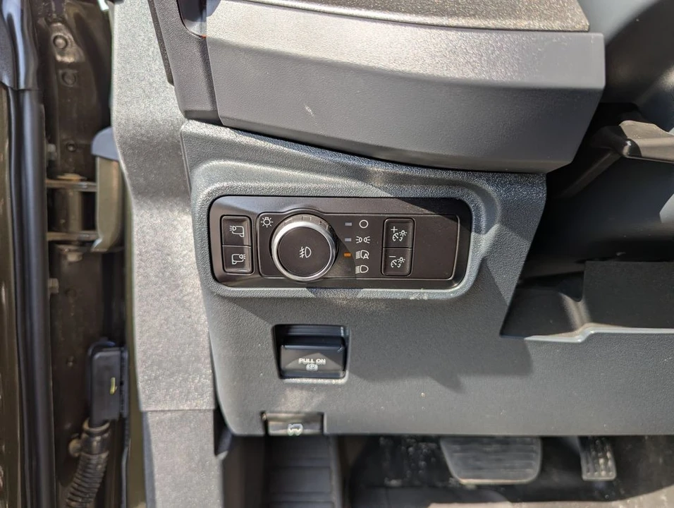 2025 Ford Bronco Raptor 6th Gen - Image 18 of 31