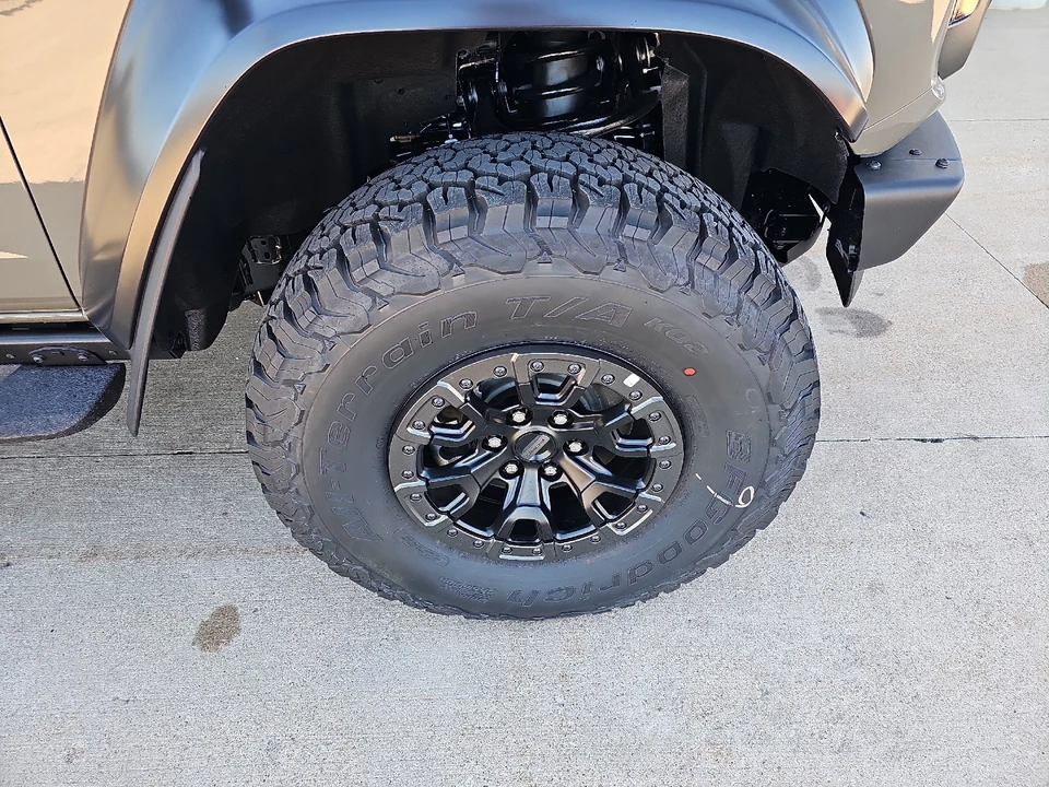 2025 Ford Bronco Raptor 6th Gen - Image 4 of 28