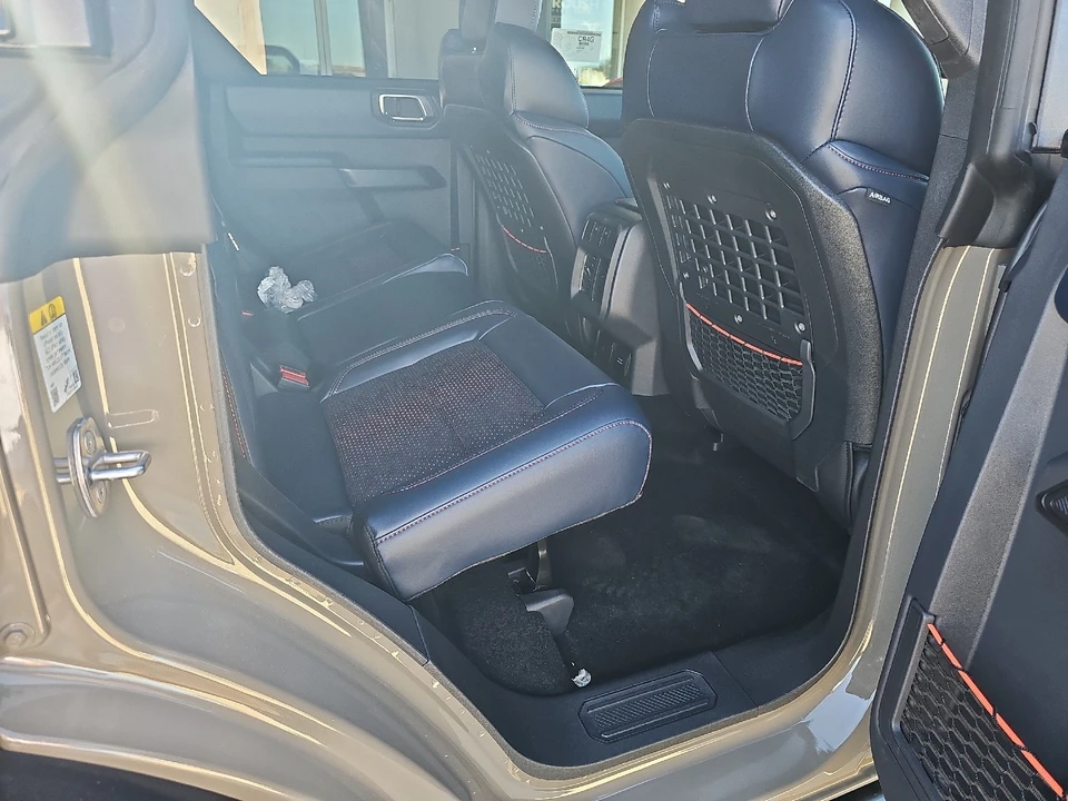 2025 Ford Bronco Raptor 6th Gen - Image 9 of 28