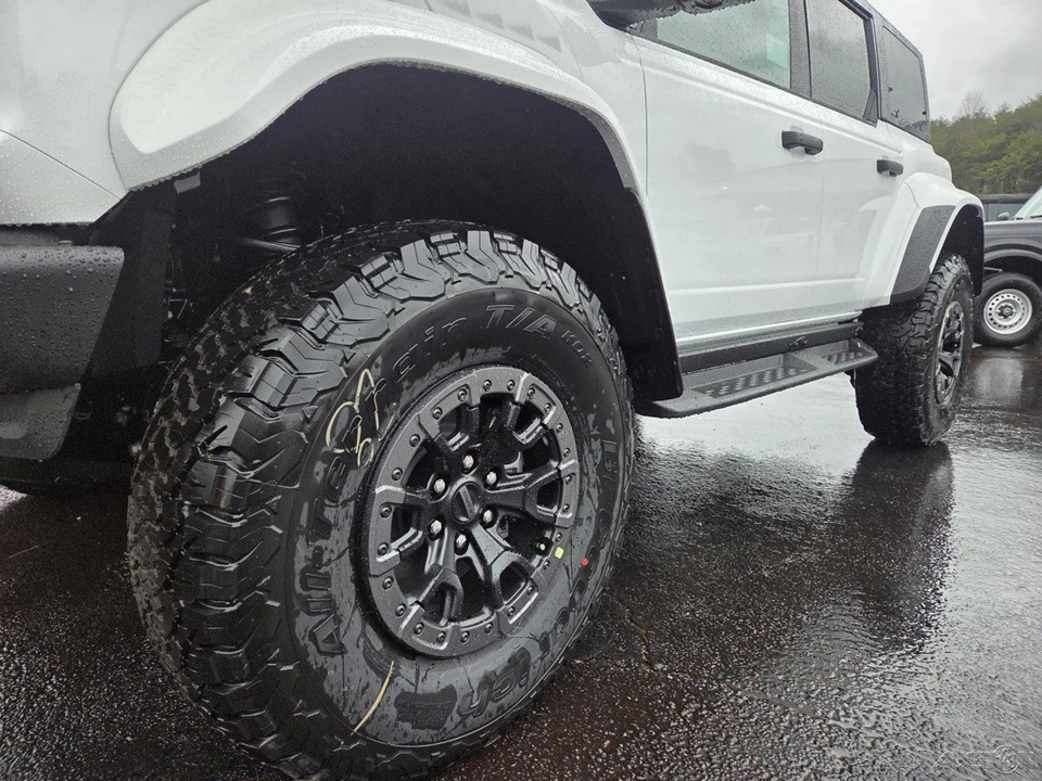 2025 Ford Bronco Raptor 6th Gen - Image 8 of 21