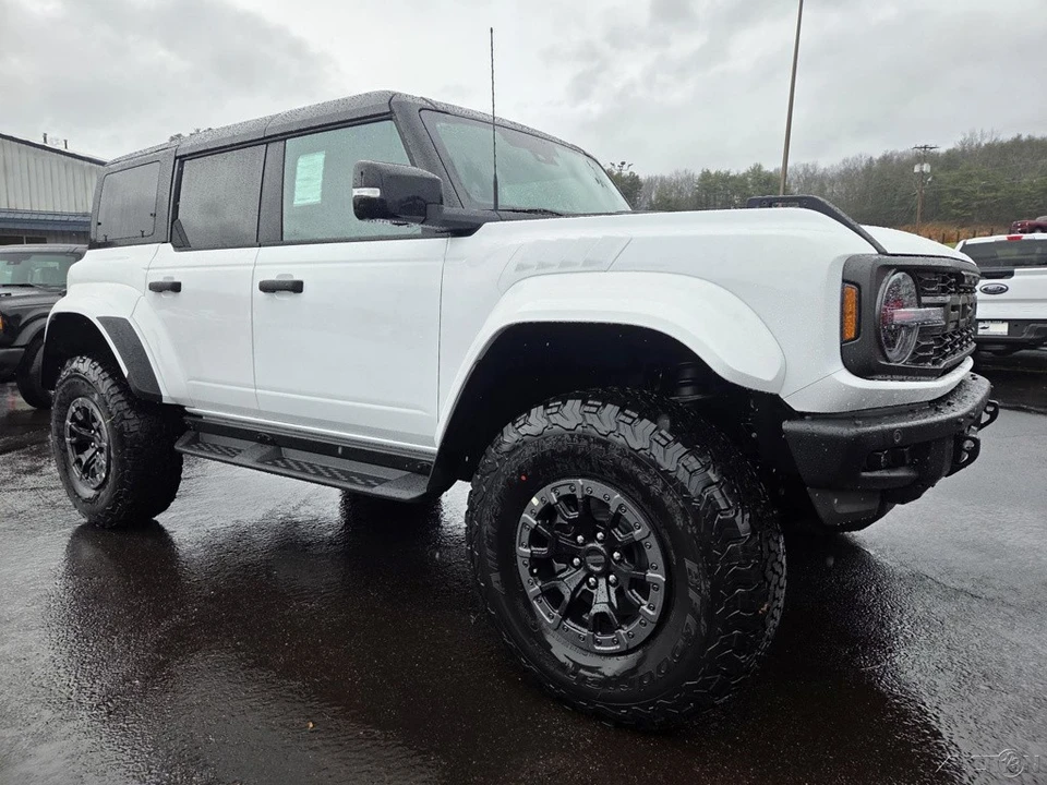 2025 Ford Bronco Raptor 6th Gen - Image 18 of 21