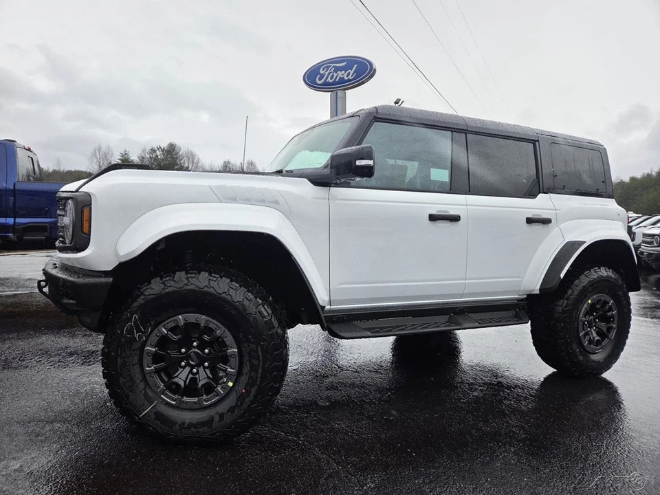 2025 Ford Bronco Raptor 6th Gen - Image 13 of 21