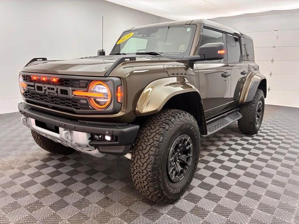 2025 Ford Bronco Raptor 6th Gen - Image 11 of 21