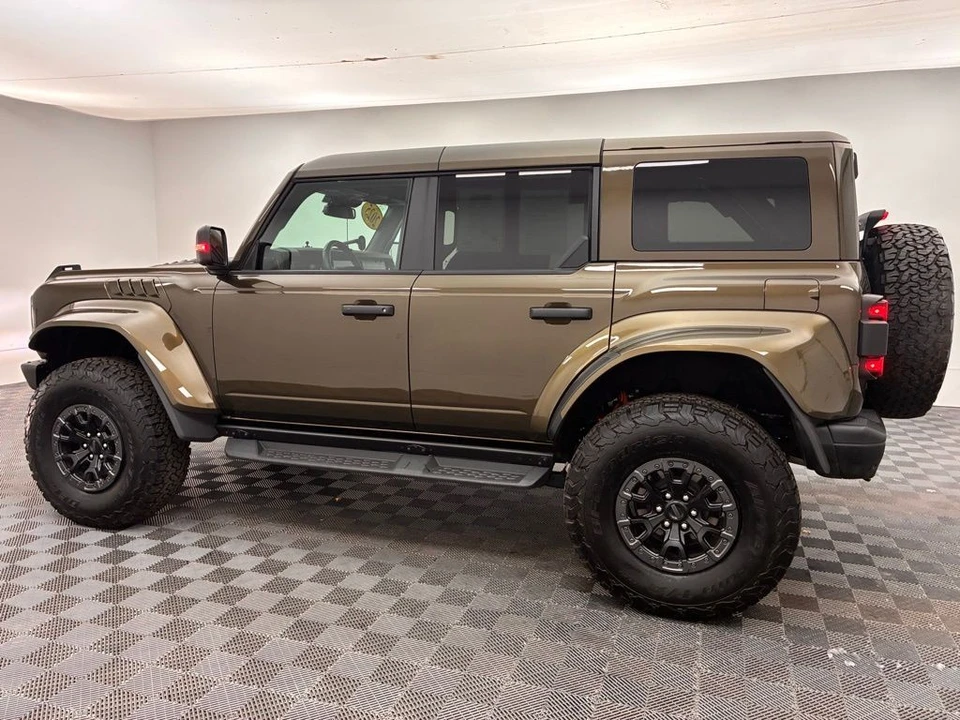 2025 Ford Bronco Raptor 6th Gen - Image 10 of 21
