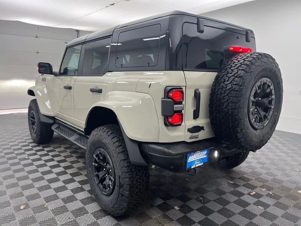 2025 Ford Bronco Raptor 6th Gen - Image 10 of 12