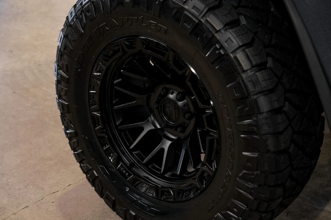 2025 Ford Bronco Raptor 6th Gen - Image 11 of 12