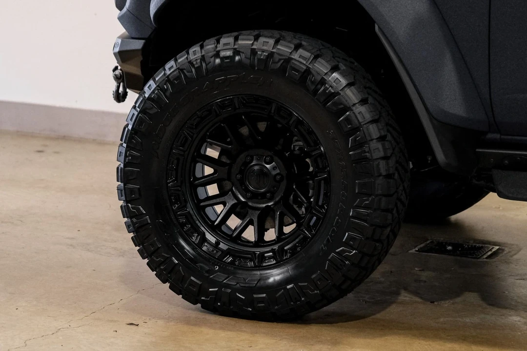 2025 Ford Bronco Raptor 6th Gen - Image 10 of 12