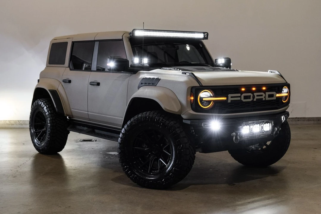 2025 Ford Bronco Raptor 6th Gen - Image 5 of 12