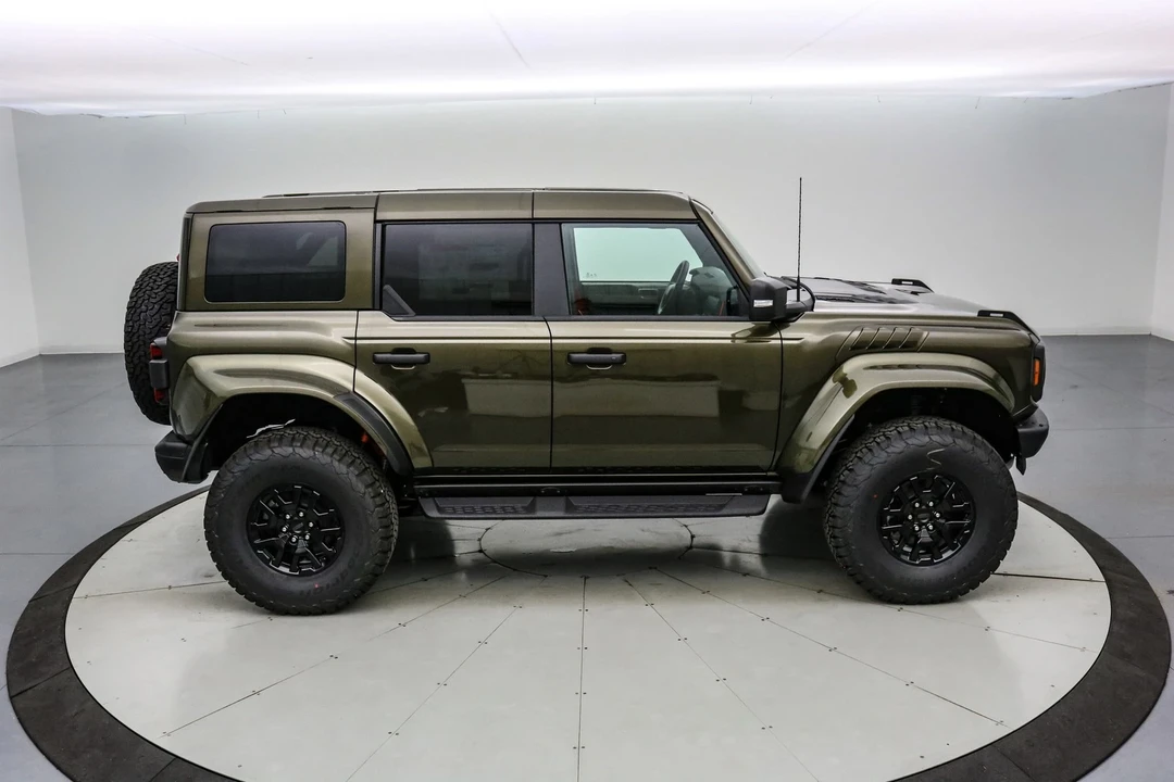2025 Ford Bronco Raptor 6th Gen - Image 4 of 21