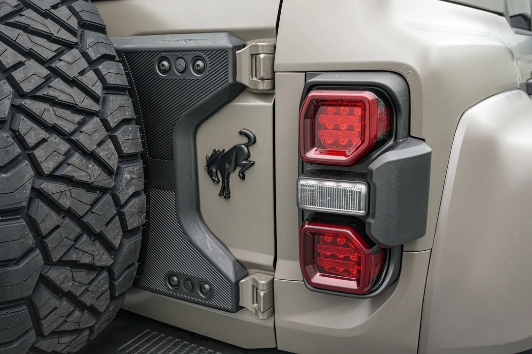 2025 Ford Bronco Raptor 6th Gen - Image 30 of 31