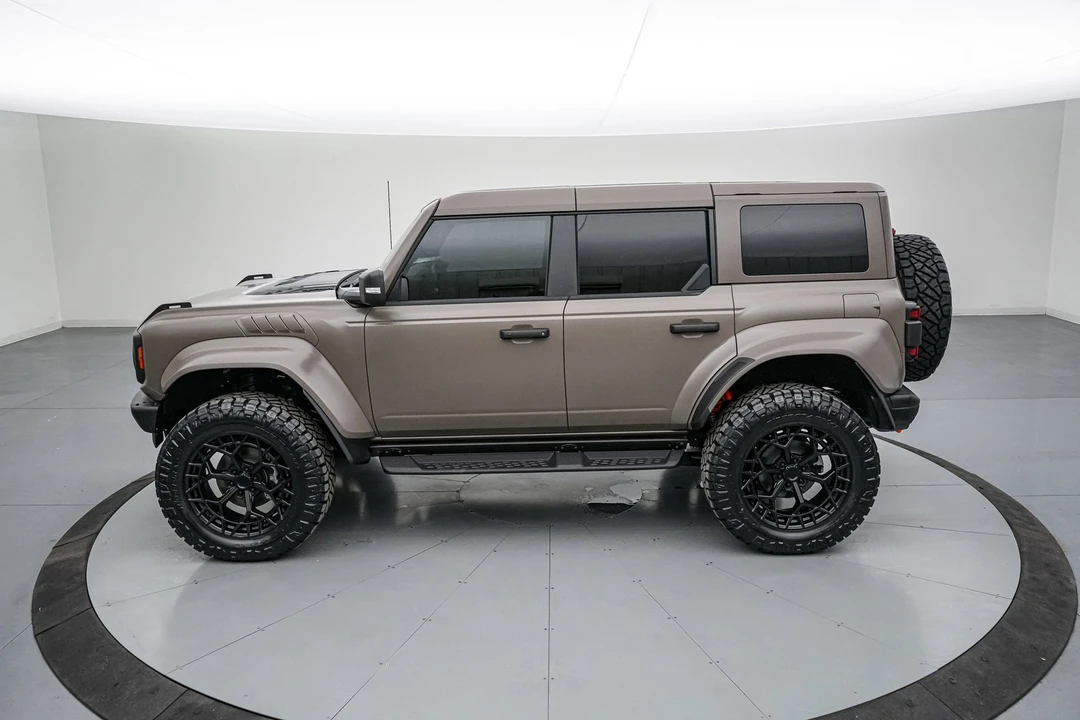 2025 Ford Bronco Raptor 6th Gen - Image 10 of 31
