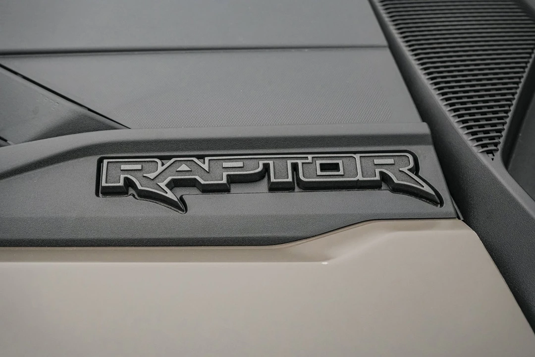 2025 Ford Bronco Raptor 6th Gen - Image 19 of 31