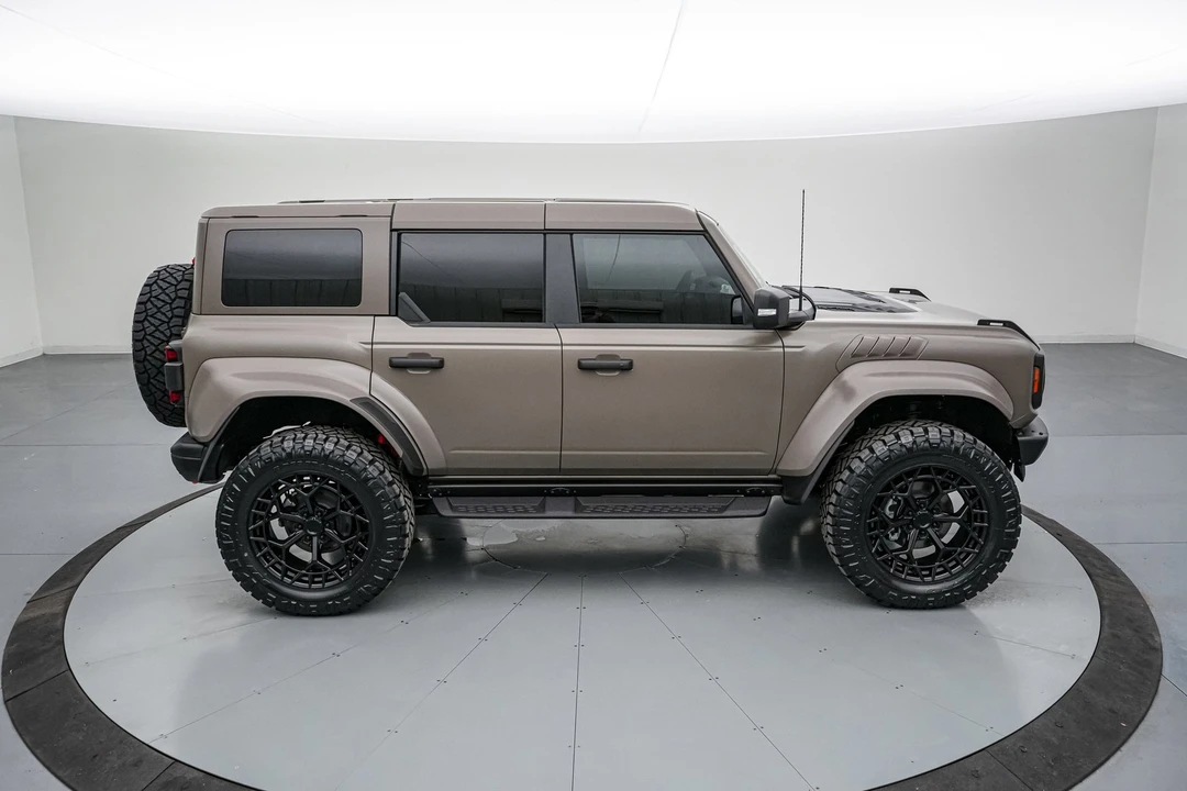 2025 Ford Bronco Raptor 6th Gen - Image 4 of 31