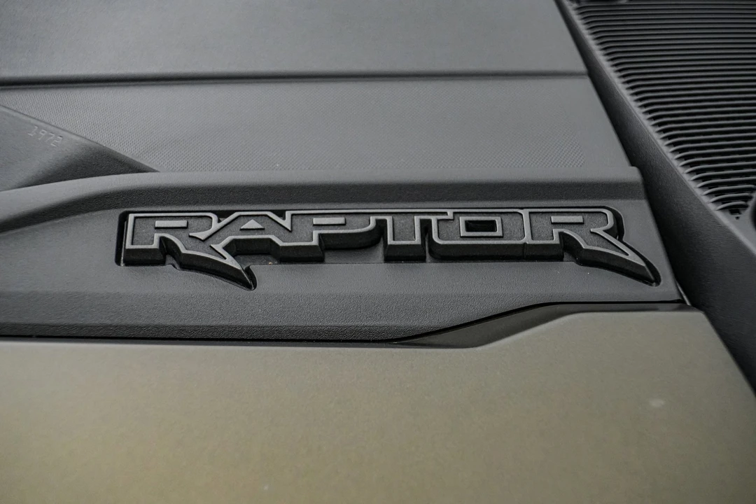 2025 Ford Bronco Raptor 6th Gen - Image 15 of 21