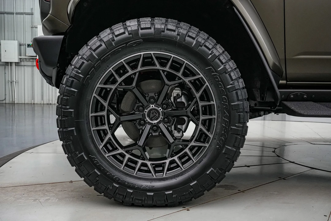 2025 Ford Bronco Raptor 6th Gen - Image 12 of 21